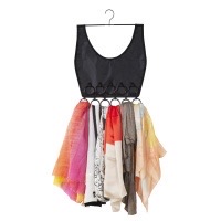 Vestido colgador de fulares
